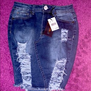 A brand new distressed MINI SKIRT!
